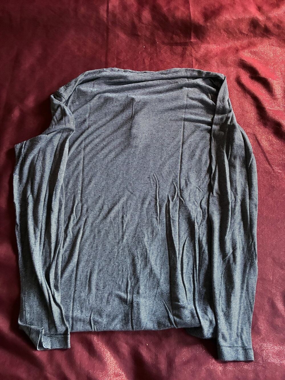 Theory Shirt Mens L Gray Black Thin Stripe Long Sleeve Henley Top Lightweight